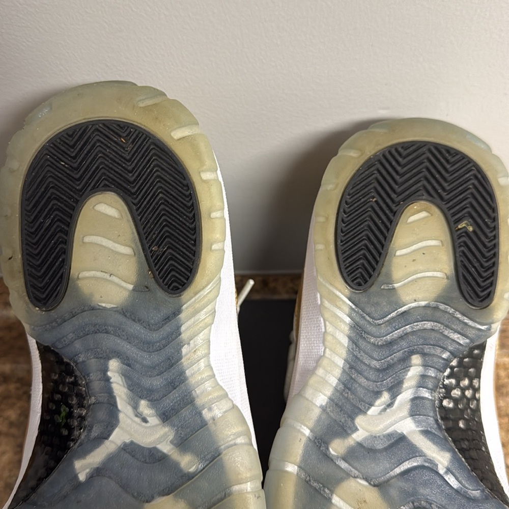 COPY - Jordan 11 low - Picture 9 of 9